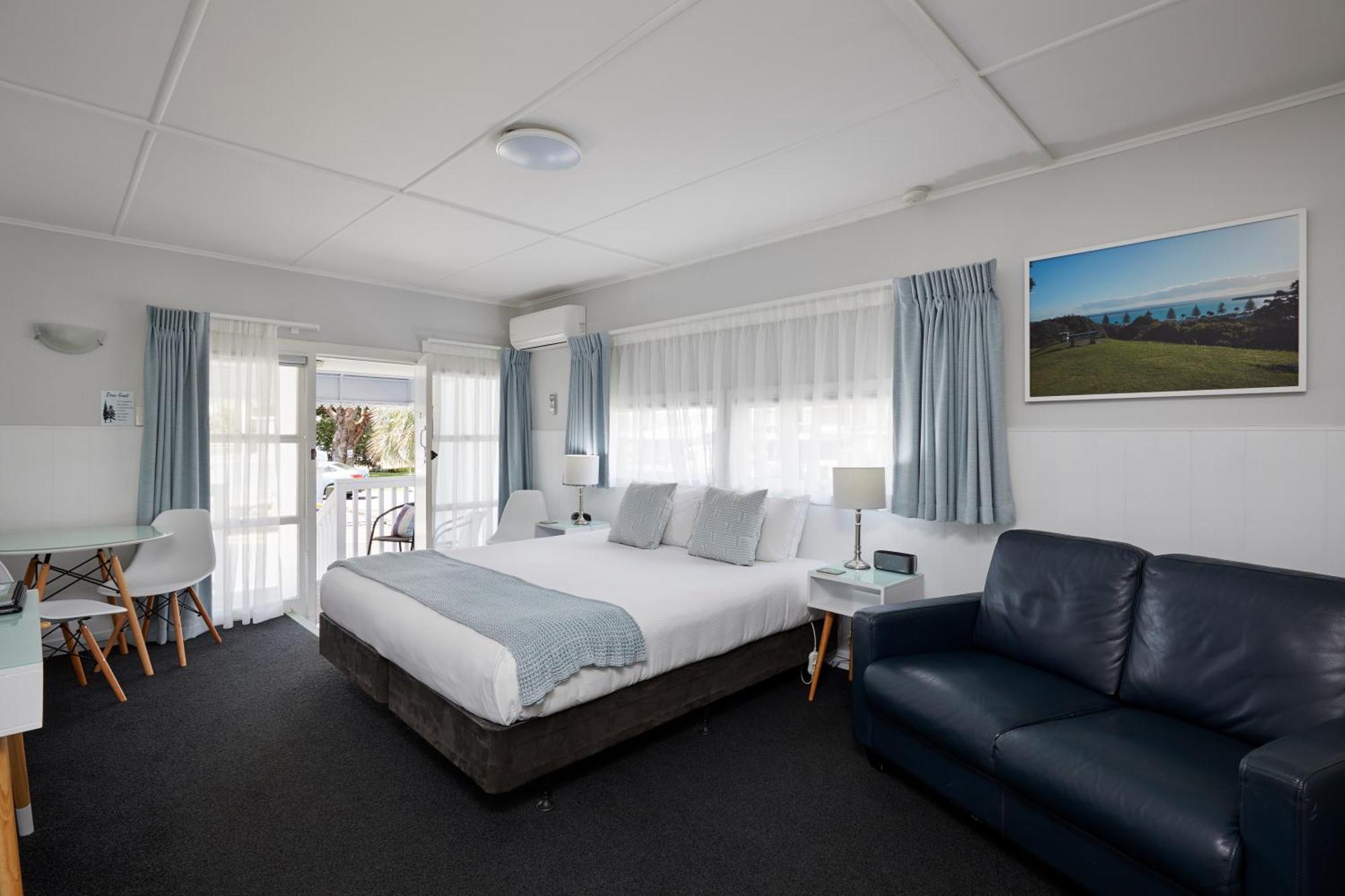 Harbour View Motel And Waterfront Apartments Тауранга Екстериор снимка