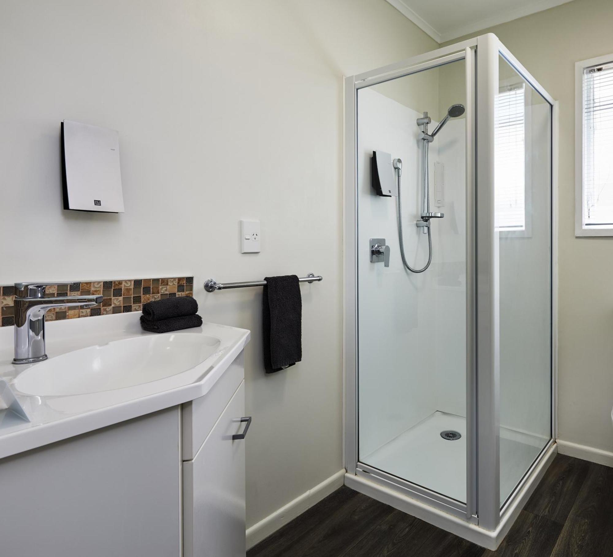 Harbour View Motel And Waterfront Apartments Тауранга Екстериор снимка