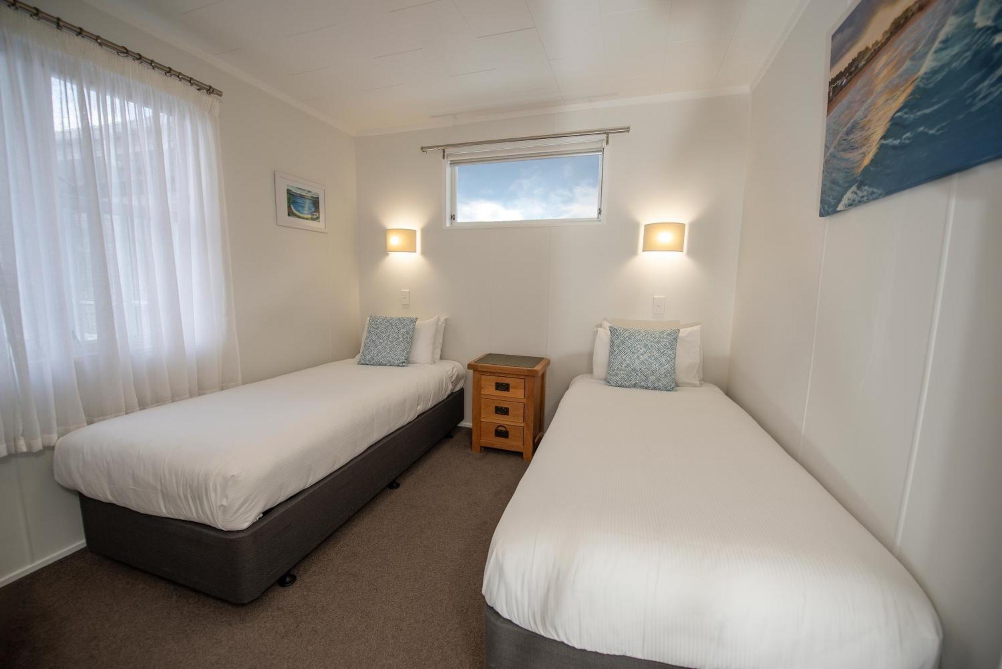 Harbour View Motel And Waterfront Apartments Тауранга Екстериор снимка