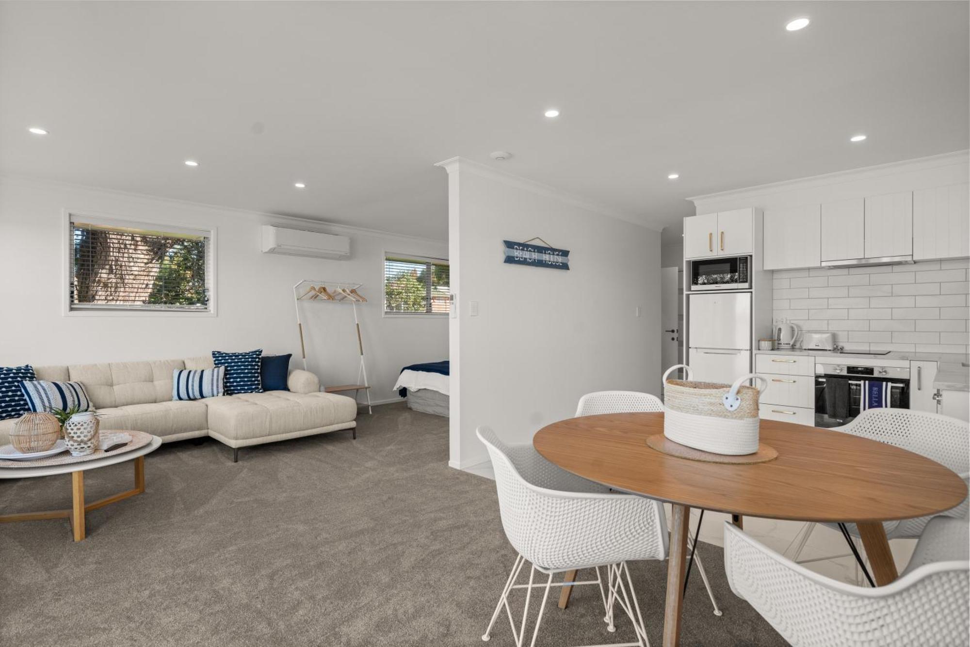 Harbour View Motel And Waterfront Apartments Тауранга Екстериор снимка