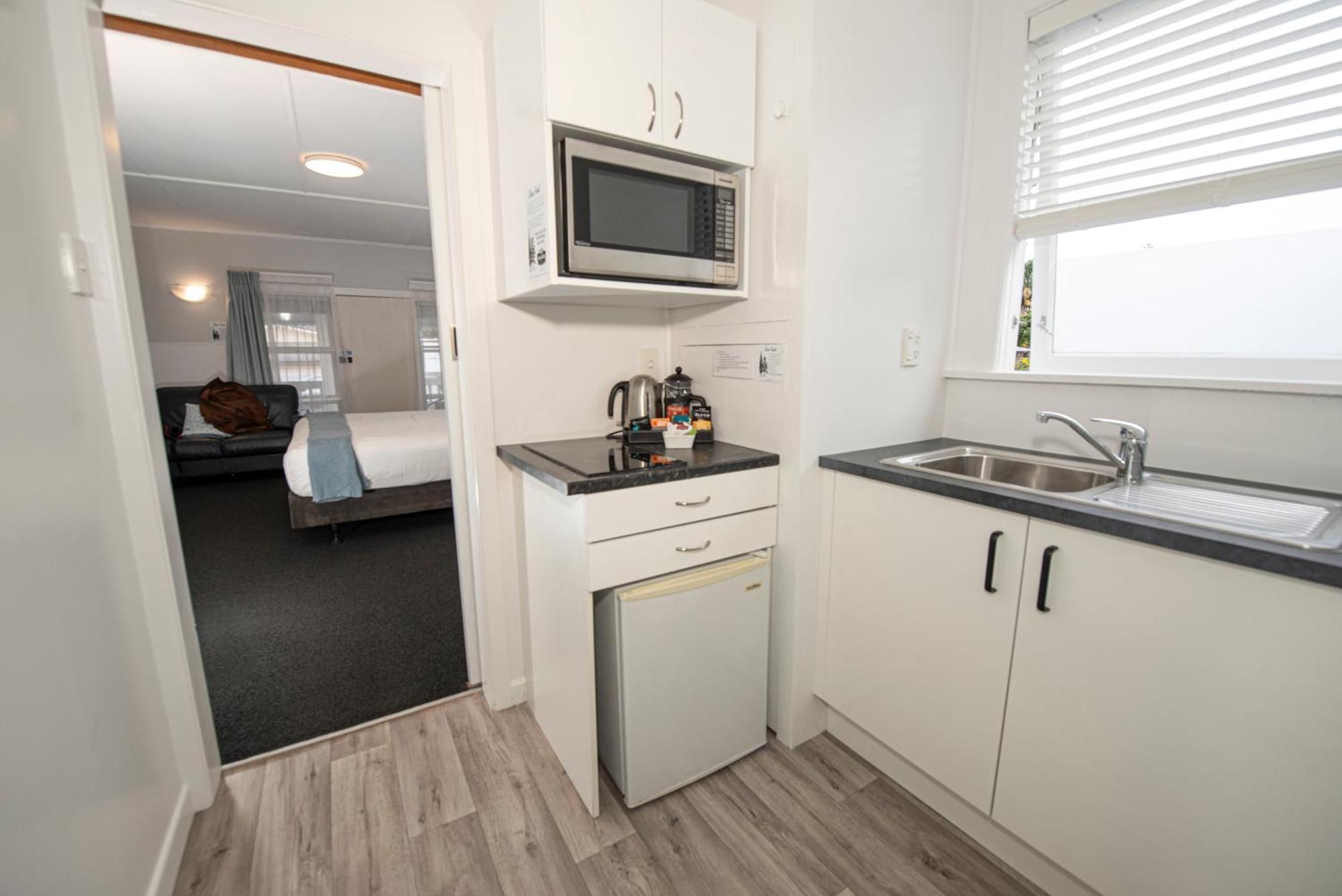 Harbour View Motel And Waterfront Apartments Тауранга Екстериор снимка