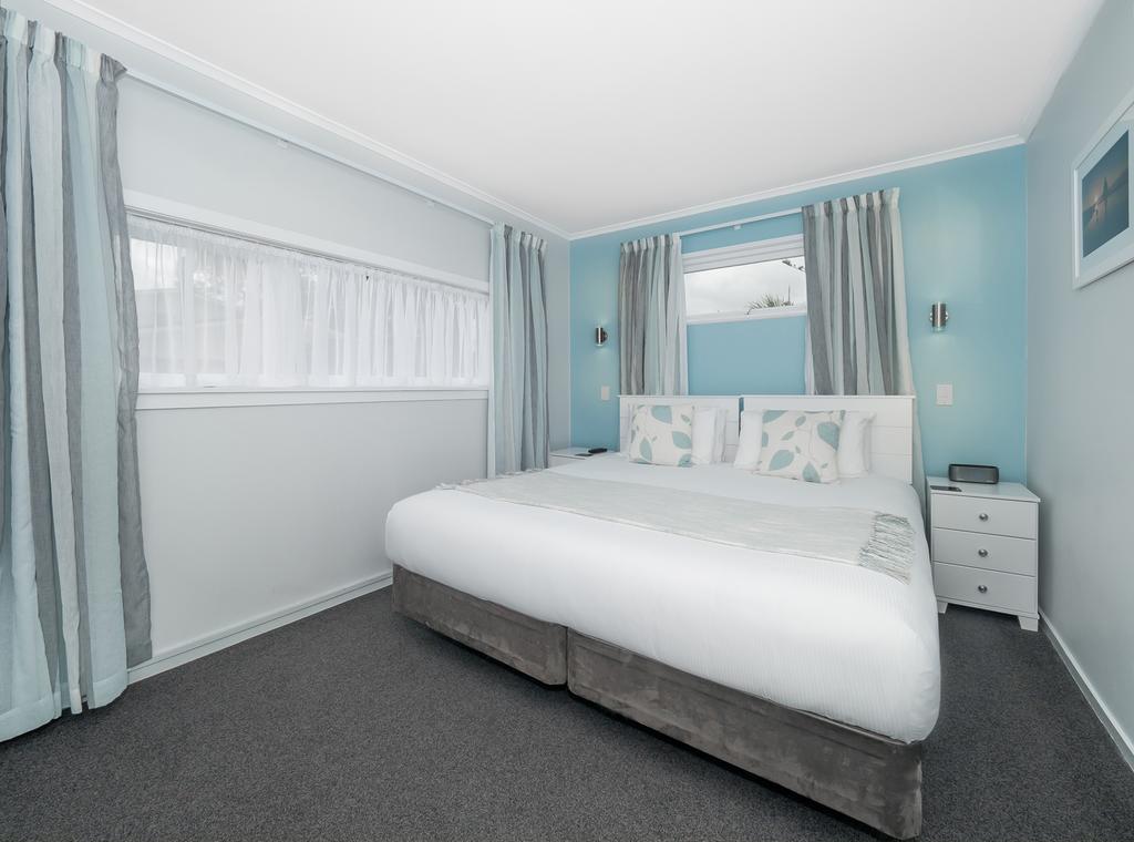 Harbour View Motel And Waterfront Apartments Тауранга Екстериор снимка